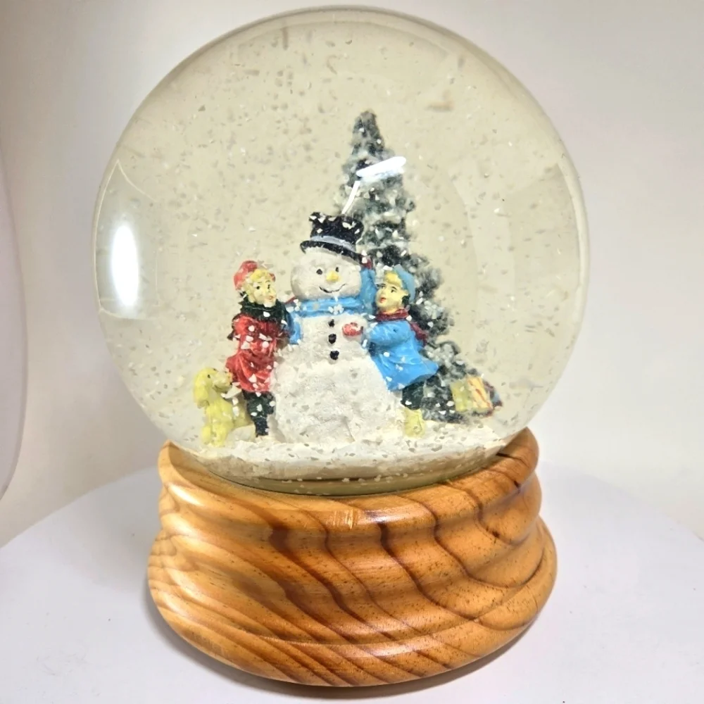 Vintage Collectible Snowman Musical Snow Globe 8